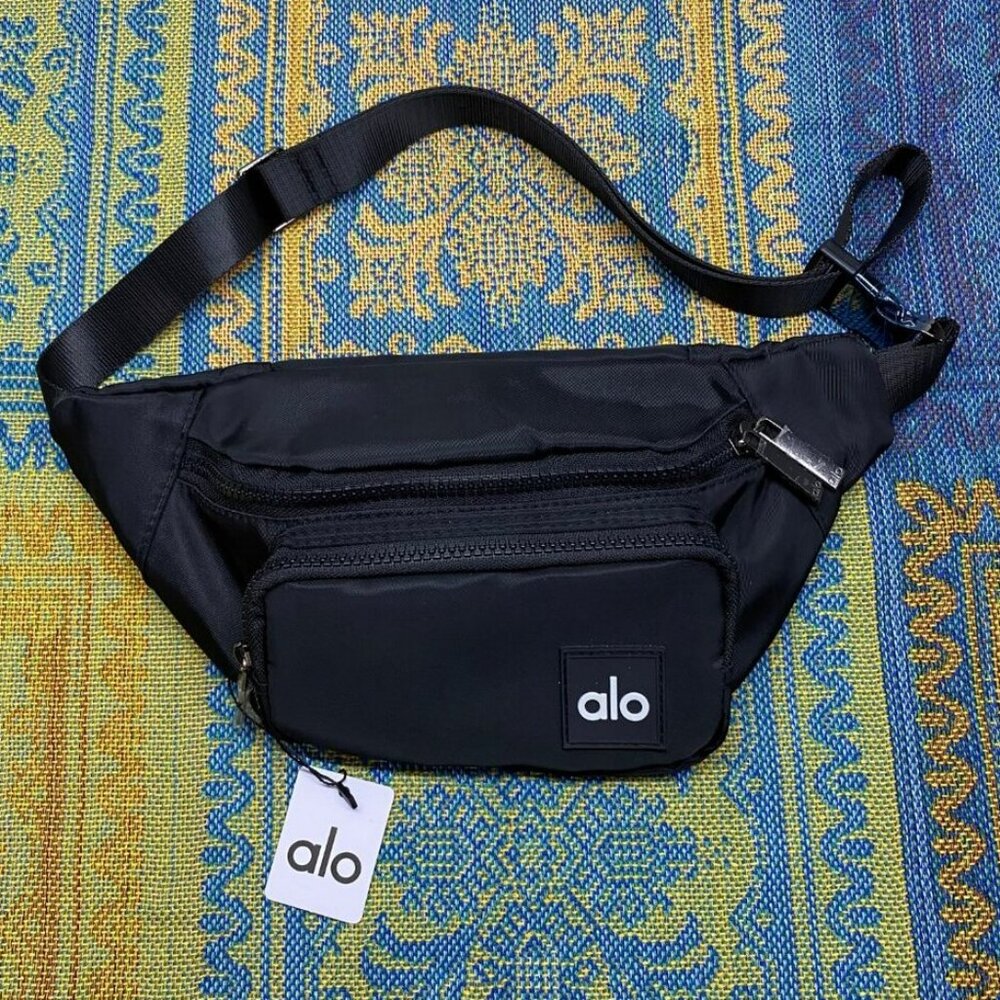 ALO Yoga Explorer Fanny Pack - Adjustable Waist/Shoulder Strap 3L Nylon